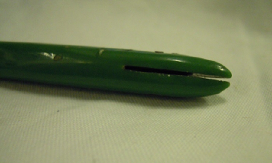 BURSA YEŞİL BALIK ŞEKLİNDE ÇAKI