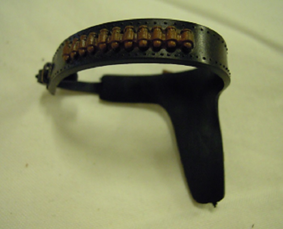 MOVABLE BONAZA MAN AND HORSE COMBİNATİON PACK  OYUNCAK KOVBOY ELBİSE AKSESUAR