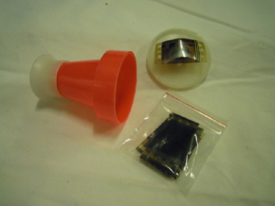 OYUNCAK PLASTİK YERLİ SİNEMA  MAKİNASİ