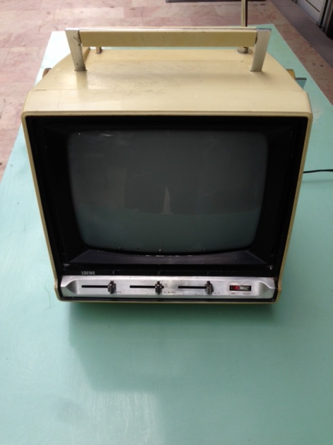 P 701 53301 TELEVİZYON  LOEWE-OPTA SİYAH BEYAZ 1973 ALMAN 