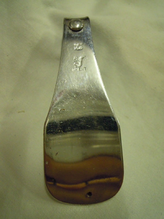 PAT 2642  ORIENT  GFK TIRNAK MAKAS VE AYAKKABI CEKECEK KERETA