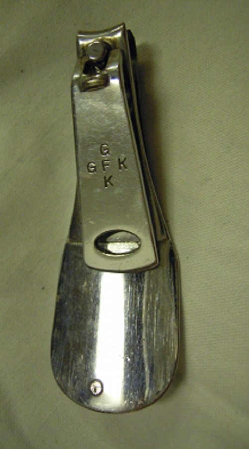 PAT 2642  ORIENT  GFK TIRNAK MAKAS VE AYAKKABI CEKECEK KERETA