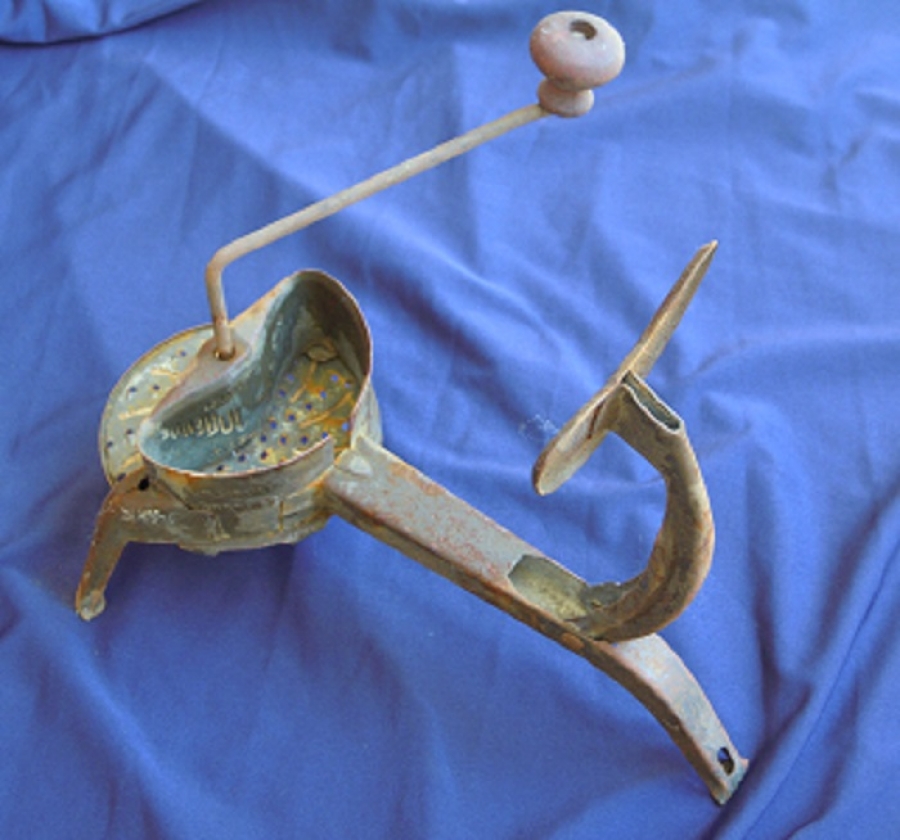 METAL MEKANİK EL İLE CEVİRMELİ DİLİMLEYİCİ A  MOULI