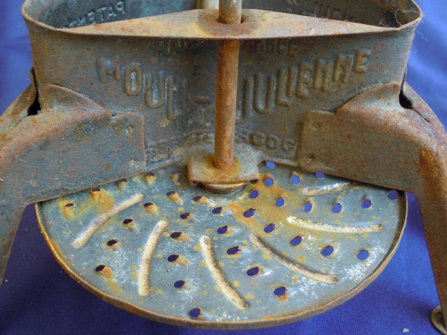 METAL MEKANİK EL İLE CEVİRMELİ DİLİMLEYİCİ A  MOULI