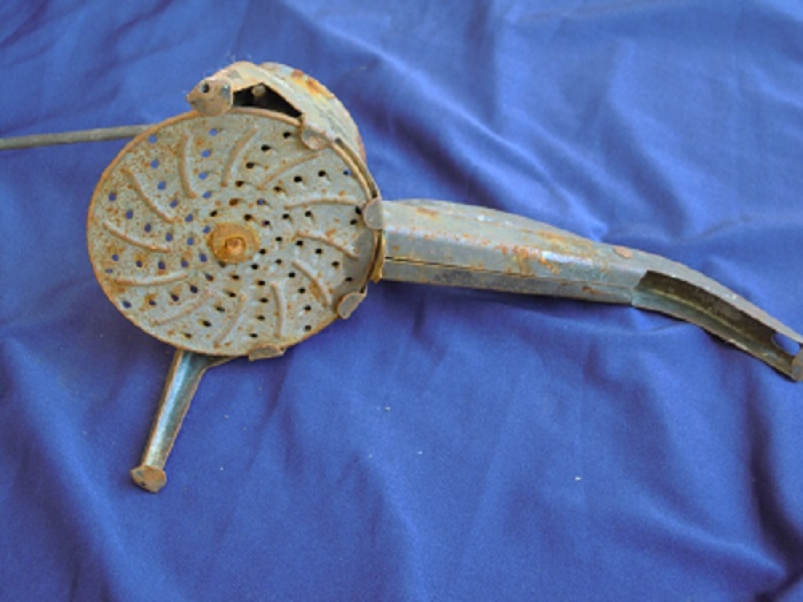 METAL MEKANİK EL İLE CEVİRMELİ DİLİMLEYİCİ A  MOULI