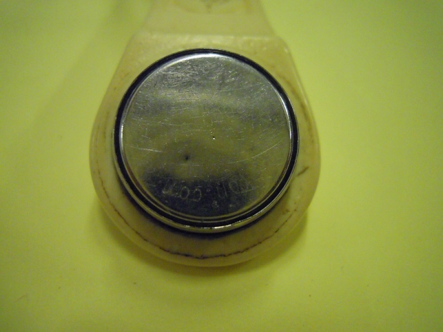 BÜYÜK ŞEHİR ARMALI AKPİL BEYAZ ANAHTARLIK