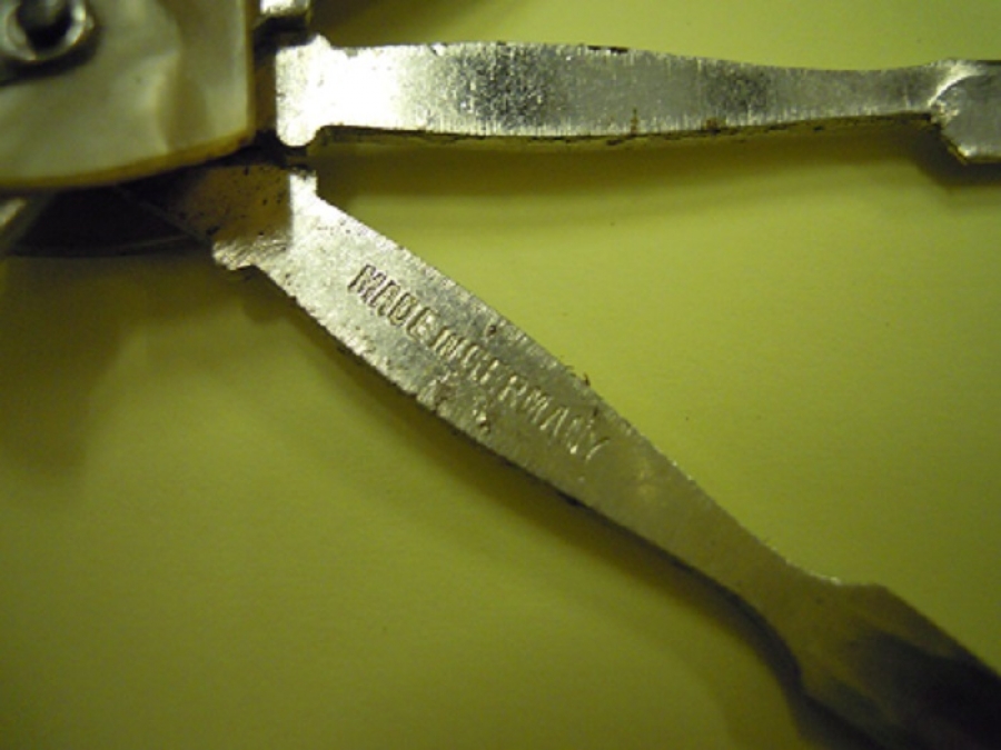 MADE İN GERMANY TIRNAK TEMIZLEYICI MAZEME