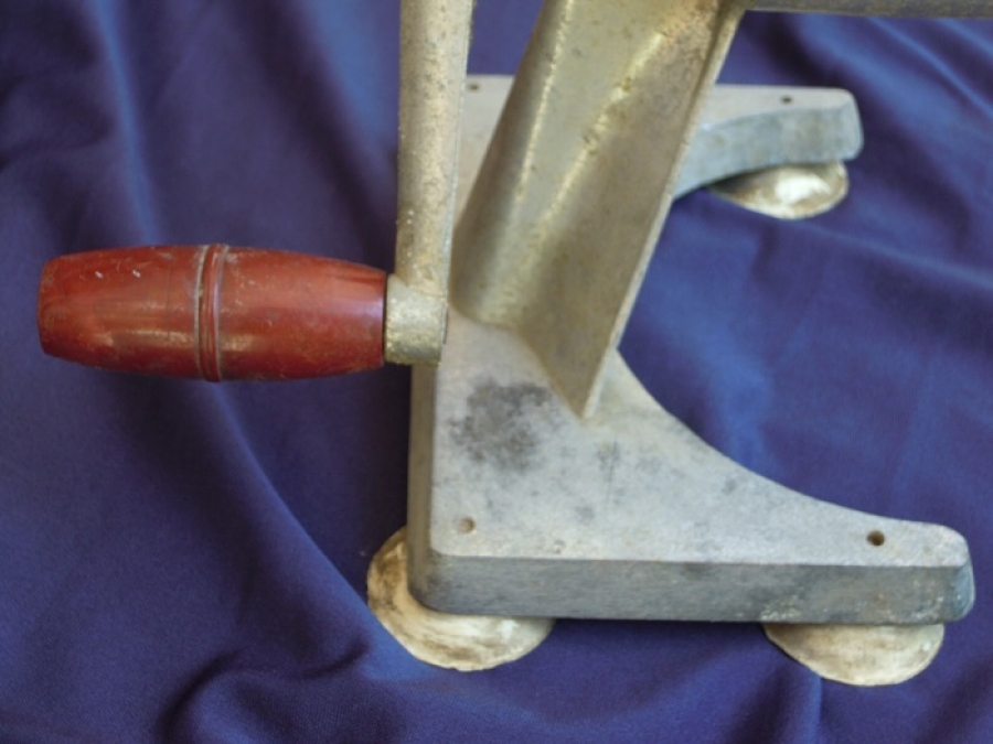 KURU YEMİŞ DEGİRMENİ MEKANİK MADE İN İTALY 