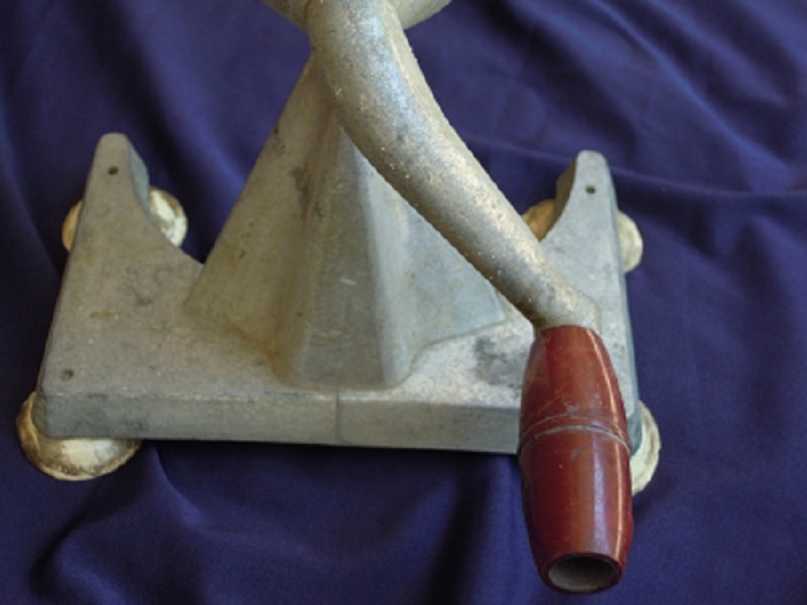 KURU YEMİŞ DEGİRMENİ MEKANİK MADE İN İTALY 