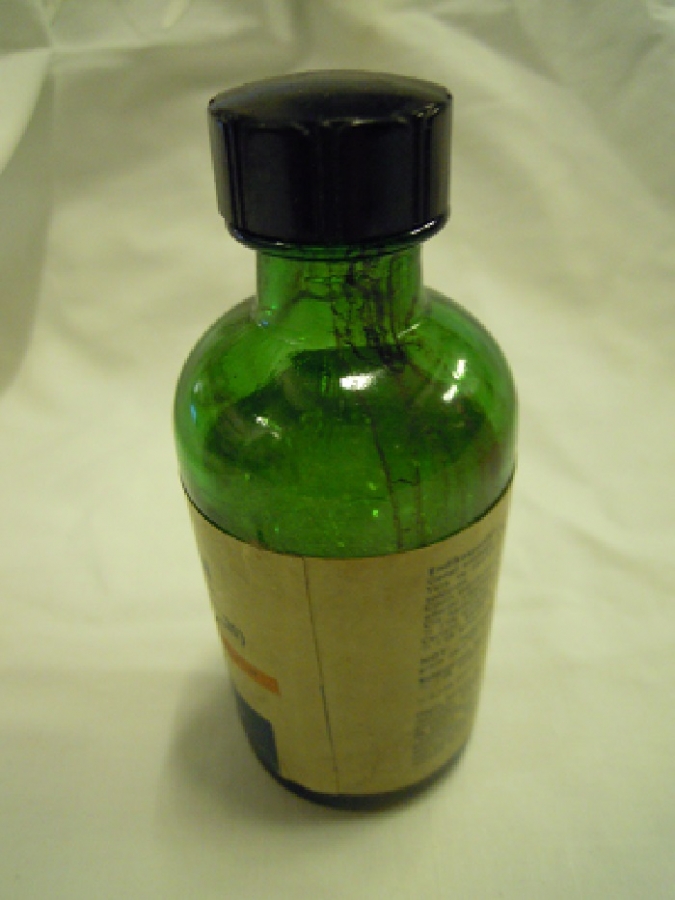 100 C.C CETAVLON CONCENTRATE ( % 20 ) KAPAKLI CAM  İLAC ŞİŞESİ