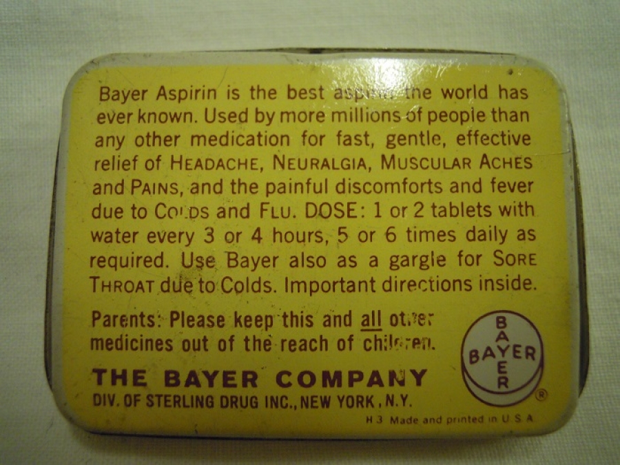 BAYER 12 TABLETS PRESS HERE ASPIRIN 5 GRS.EACH FAST PAIN RELIEF TENEKE KUTU