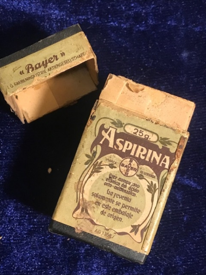 BAYER ASPIRIN KARTON KUTU 25 GR  ALMAN 4 DİLDE ACIKLAMALI