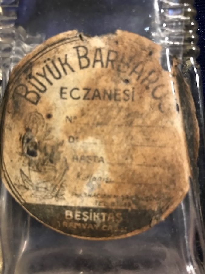 BÜYÜK BARBAROS ECZANESİ KOLONYA ŞİŞE BEŞİKTAŞ TRAMVAY CAD 51 KAPAKLI BOŞ ŞİŞE