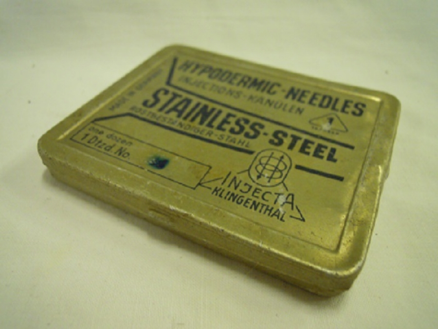 HYPODERMIC - NEEDLES INJECTIONS - KANÜLEN STAINLESS - STEEL ROSTBESTANDIGER - STANL MADE İN GERMANY İĞNE TENEKE KUTU