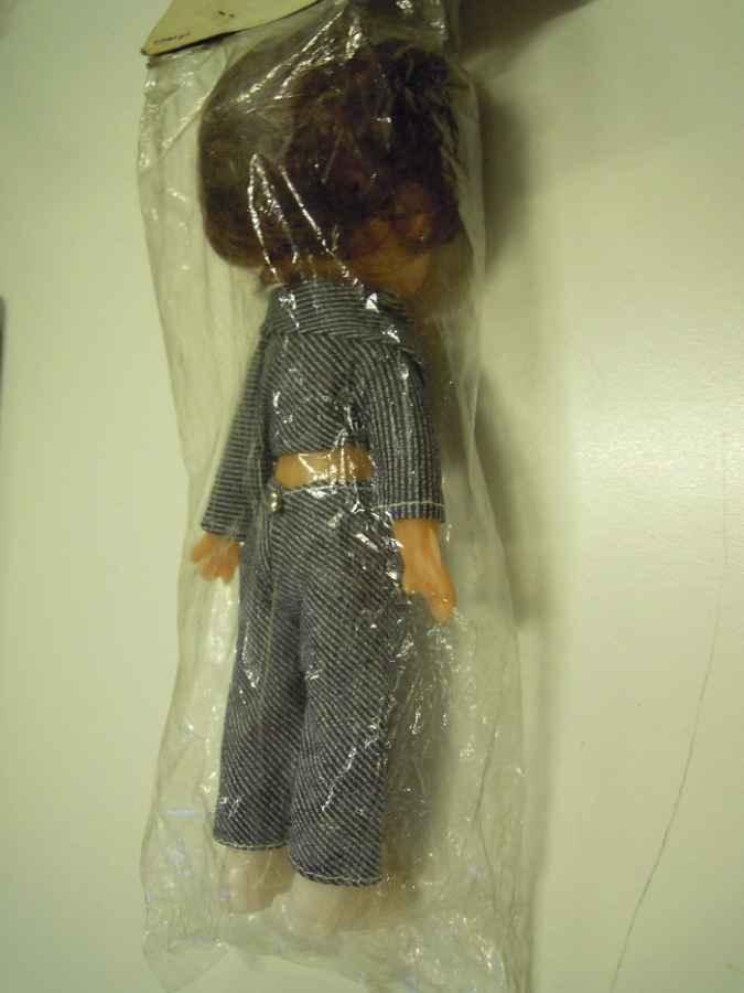 JEANS - GİRL MADE İN HONG KONG ACILMAMIŞ OYUNCAK BEBEK 