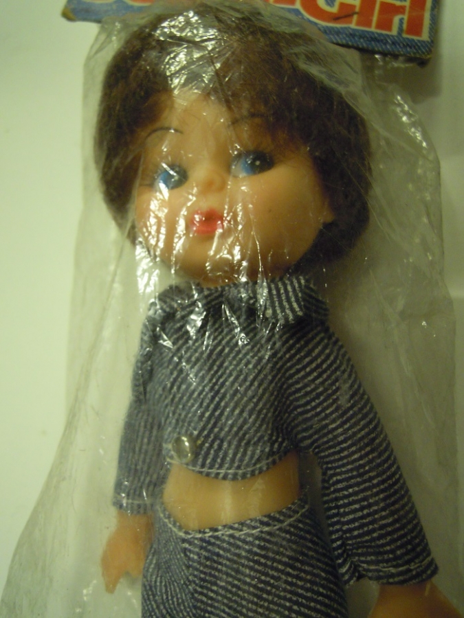 JEANS - GİRL MADE İN HONG KONG ACILMAMIŞ OYUNCAK BEBEK 