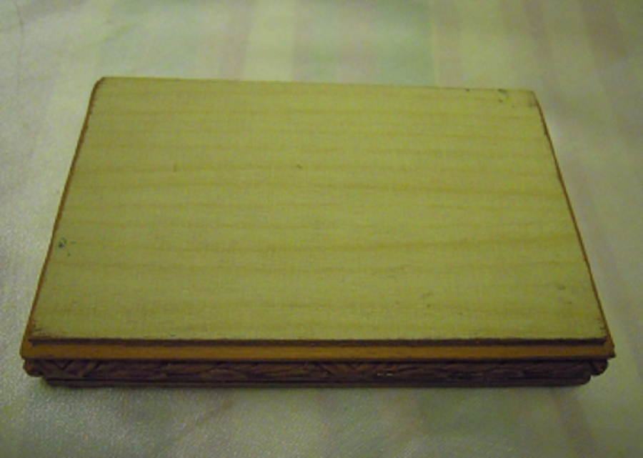 AHŞAP COK AMACLI HER YÜZÜ BOYALI RESİMLİ ŞEKERLEME KUTU