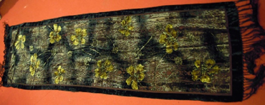 ÖZEL TASARIM KİŞİYE EL İŞ ŞAL 