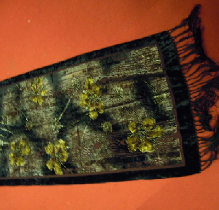 ÖZEL TASARIM KİŞİYE EL İŞ ŞAL 