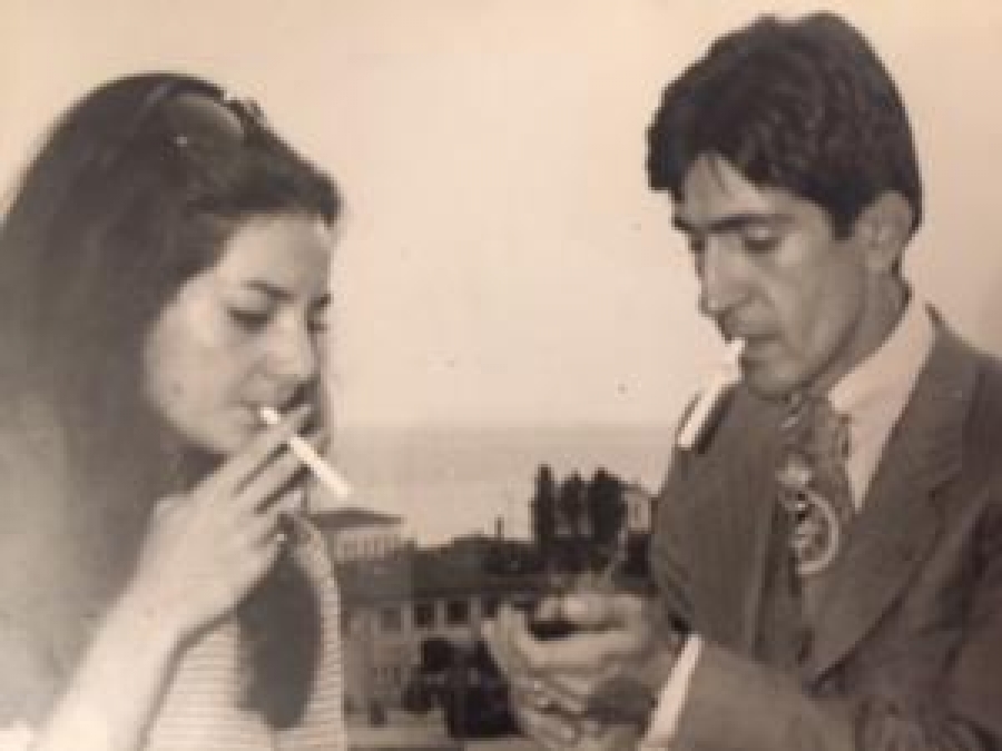 BARIŞ MANCO VE ŞERMİN AYŞİN SİGARA YAKARKEN 