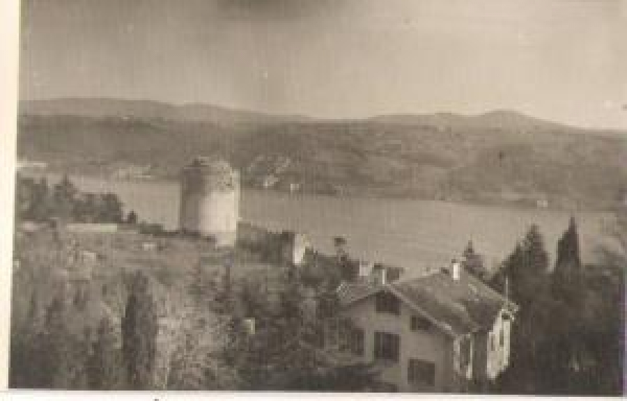 RUMELİ HİSARI 1951 FOTOKART 9 X 14 ARKASI BOŞ 