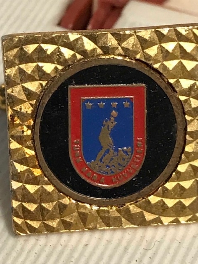 ASKERİ AMBLEMLİ TÜRK KARA KÜVVETLERİ LOGOLU ORJİNAL KUTUSUNDA MANŞET KOL DUGMESİ VE KRAVAT İGNESİ