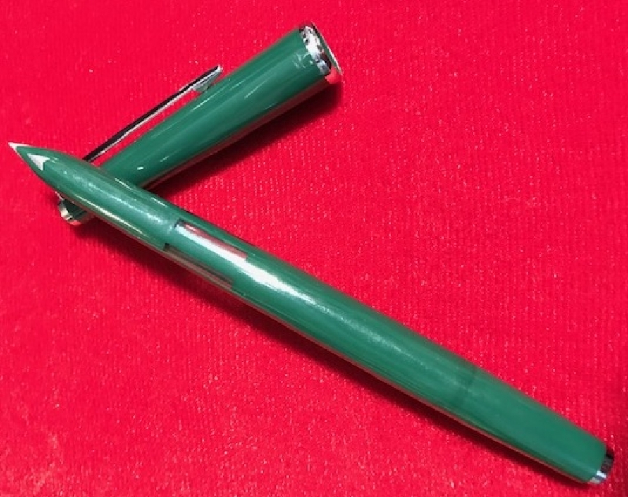 SCRIKSS 17 MODELİ YEŞİL POMPALI MUREKKEP CEKMELİ DOLMA KALEM 