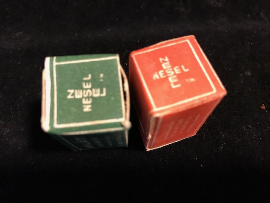 1950 YERLİ NESEL MARKA KARTON KUTUSUNDA 2 KUTU 4 ŞERİT CATAPAT YERE DUVARA SÜRTEREK CATAPAT YAPMAKTADIR