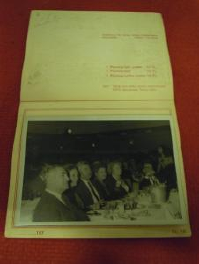 KÖŞK GAZİNOSU SANAT GÜNEŞİMİZ ZEKİ MÜREN'İ KIVANÇLA SUNAR 