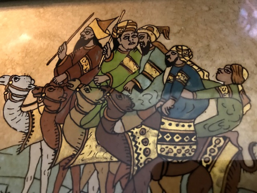 CAM ALTI CÖLDE DEVELER BEDEVİLER CERCEVELİ