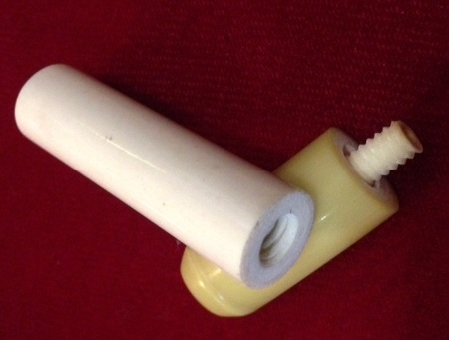 KEMİK VE SIKMA KEHRİBARDAN OLUŞAN EL İŞCİLİKLİ YAPIM SIGARA AGIZLIK