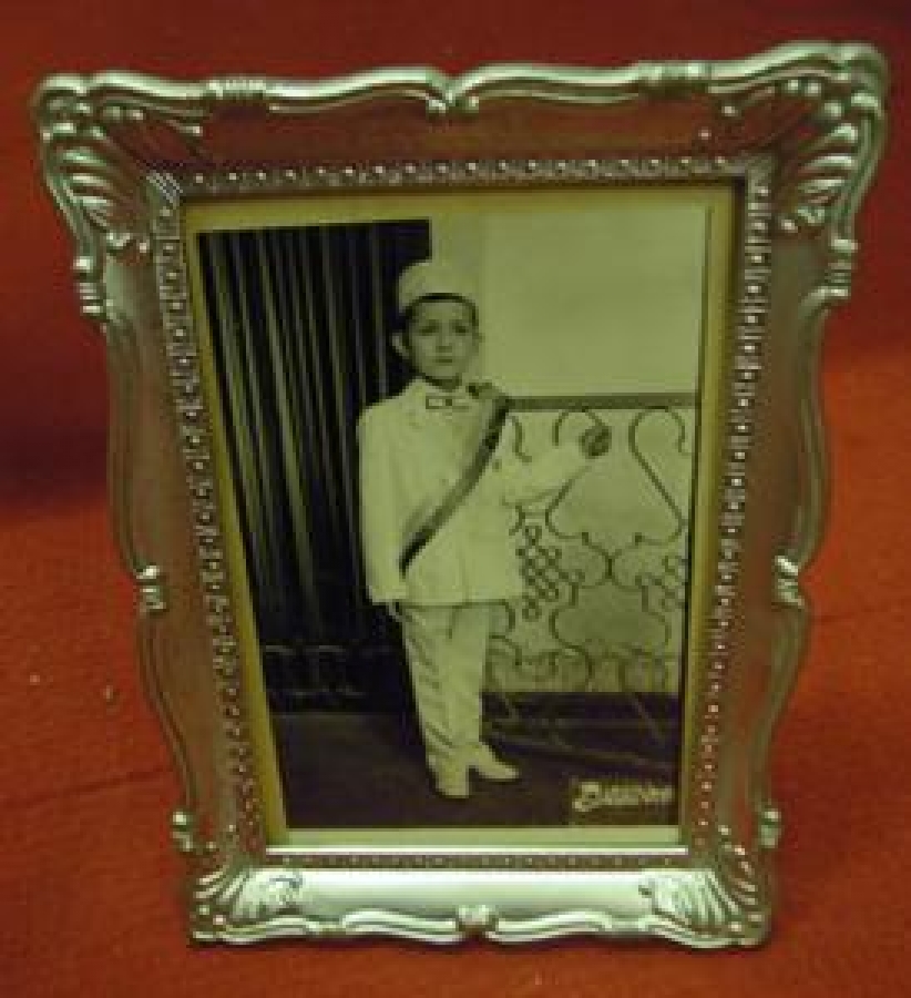 SİYAH BEYAZ SÜNNET RESMİ PLASTİK ÇERÇEVE FOTO