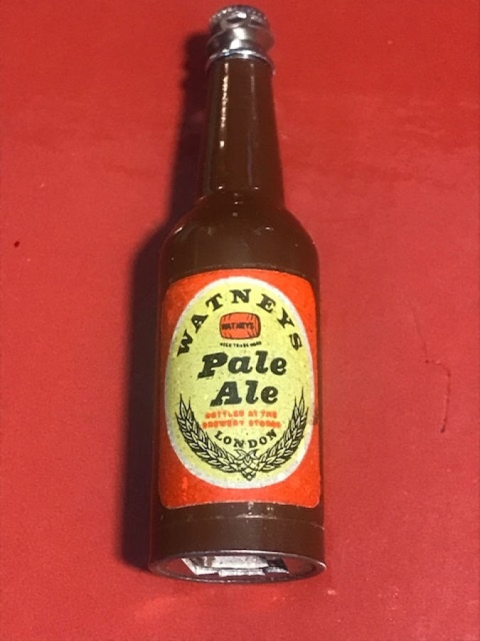 WATNEYS PALE ALE LONDON BİRA ŞİŞESİ ŞEKLİNDE ŞİŞE ACACAK KUTUSUNDA 