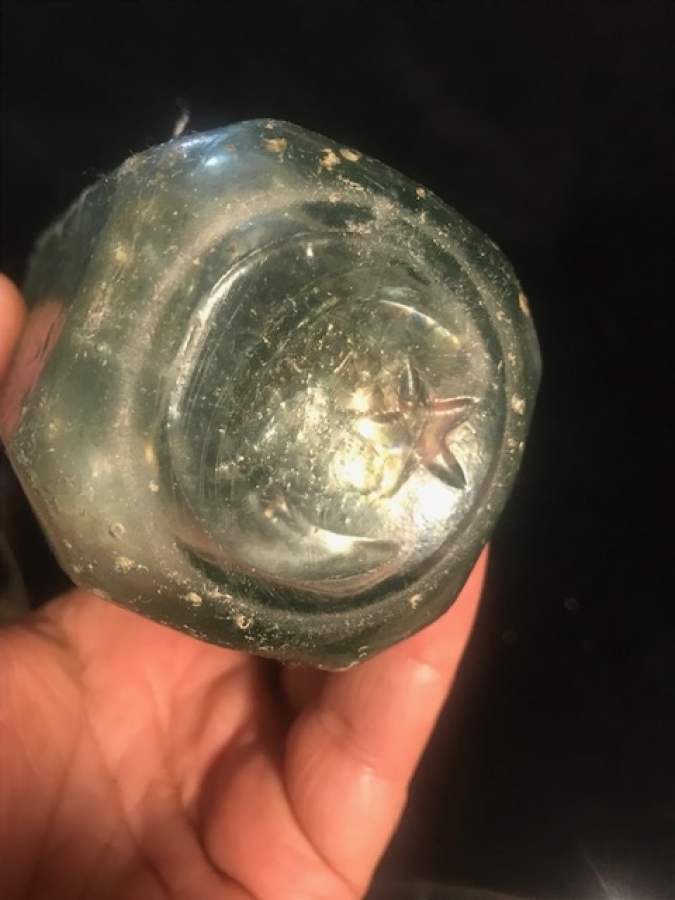 HASSAN BEY GAZOZ ŞİŞESİ FRANSIZCA VE OSMANLICA YAZILI DİBİNDE AY YILDIZ