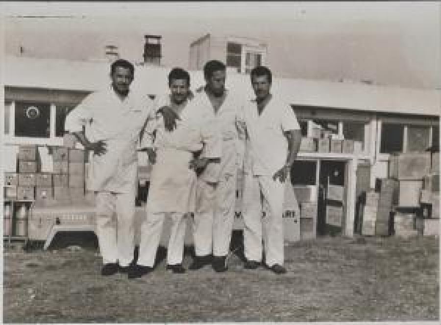 TÜRK HAVA YOLLARI MUTFAK ÇALIŞANLARI YEŞİL KÖY HAVA ALANI 60 LI YILLAR 