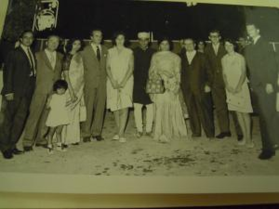 YENİ MAKSİM SALONLARI ZEKİ MÜREN'İ NATO FOTO NECAT YÜKSEL BEYOĞLU İSTİKLAL CAD. BEYOĞLU KANTİNİ YANİ. BALO SOK. 7/1 