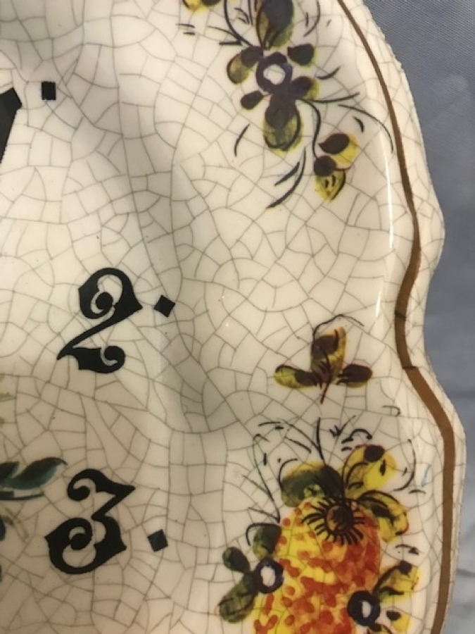 ALMAN MALI MELAMİN QUARTZ PİLLİ GÖBEK VE KENARLAR EL CİZİM CİCEK DESENLİ MUTFAK SAATİ 1960 LI YLLAR