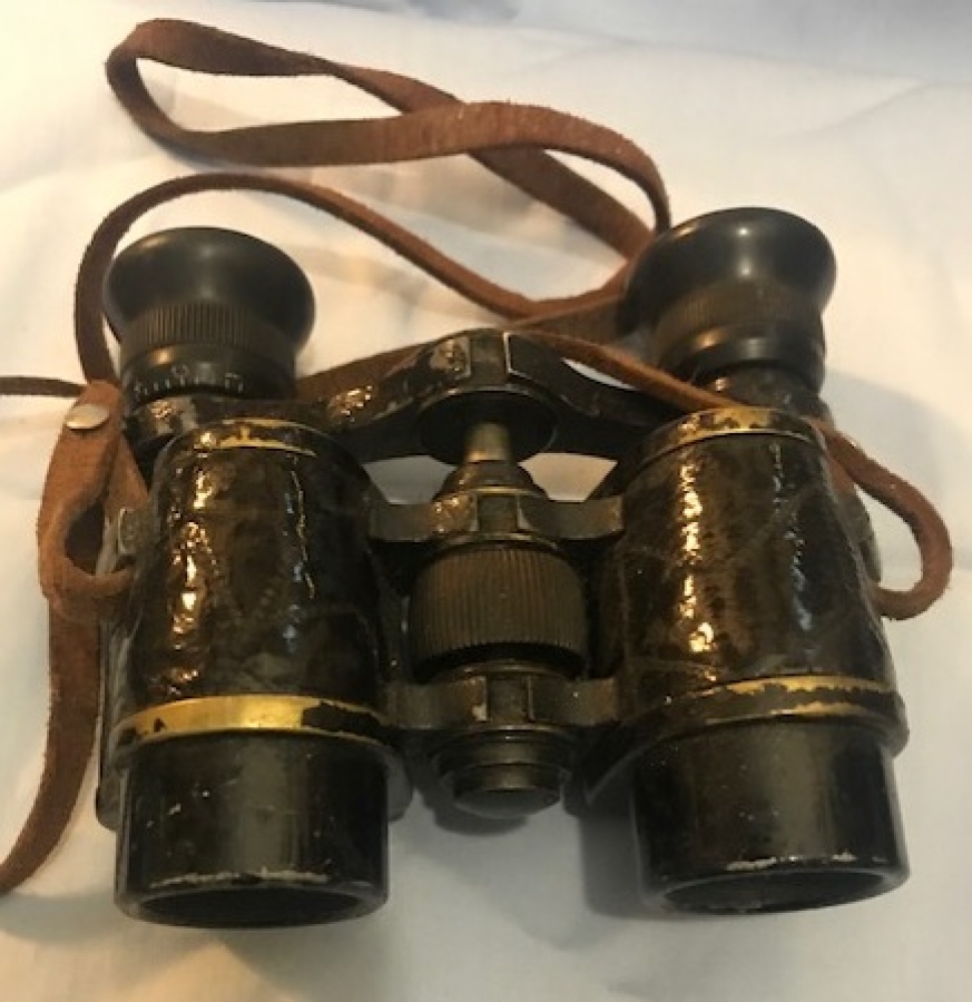  DURBÜN PİRİNC ÜZERİ DERİ KAPLI VEDETTE 8 X 26 