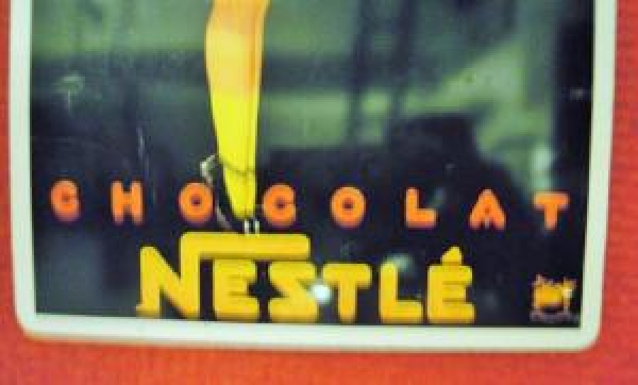 NESTLE CHOCOLAT NESTLE 1999 MDM İS SUR - 03 80 95 33 00 COLLECTİON PARTİCTİON - ERPRODUCTİON İNTERDİTE REKLAM TENEKE TABELA 