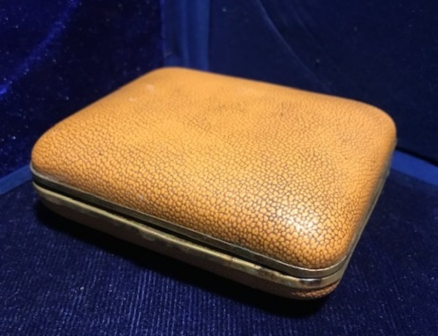 ALMAN SEYEHAT SAATİ SİYAH KADRAN MEKANİK KURMALI