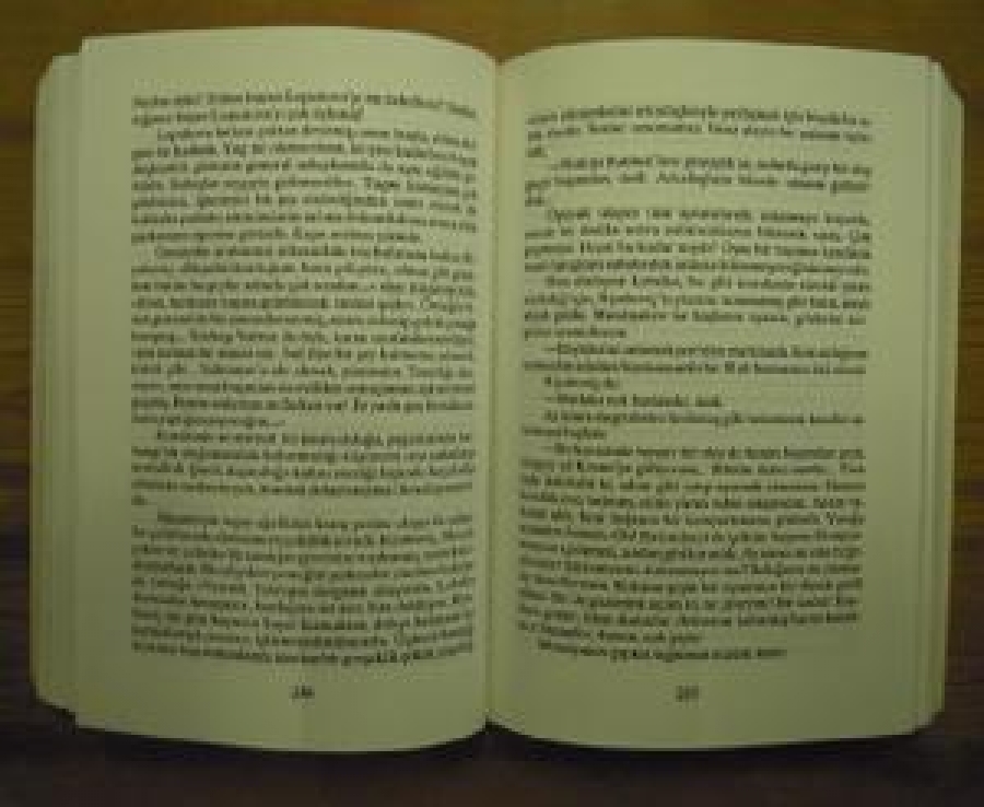 ANTON ÇEHOV SEÇİLMİŞ ÖYKÜLER TÜRKÇESİ : MEHMET ÖZGÜL CEM YAYIN EVİ DÜNYA KLASİKLERİ 