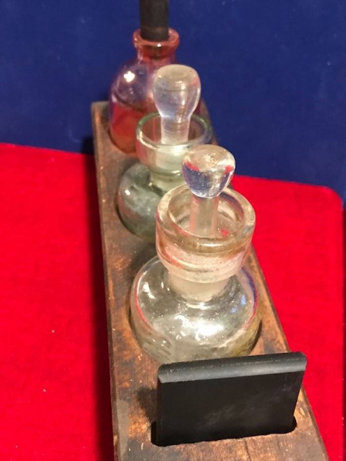 ESKİ KYUMCULARIN KULLANDIGI AYAR SUYU SİSESİ  MEHENK TAŞI TAKIMI 1950