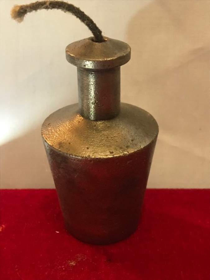 OSMANLI İPLİ SICAK DÖGME DEMİR AGIRLIK 600 GRAM SALLAMA ŞAKUL 9 CM BOYUNDA