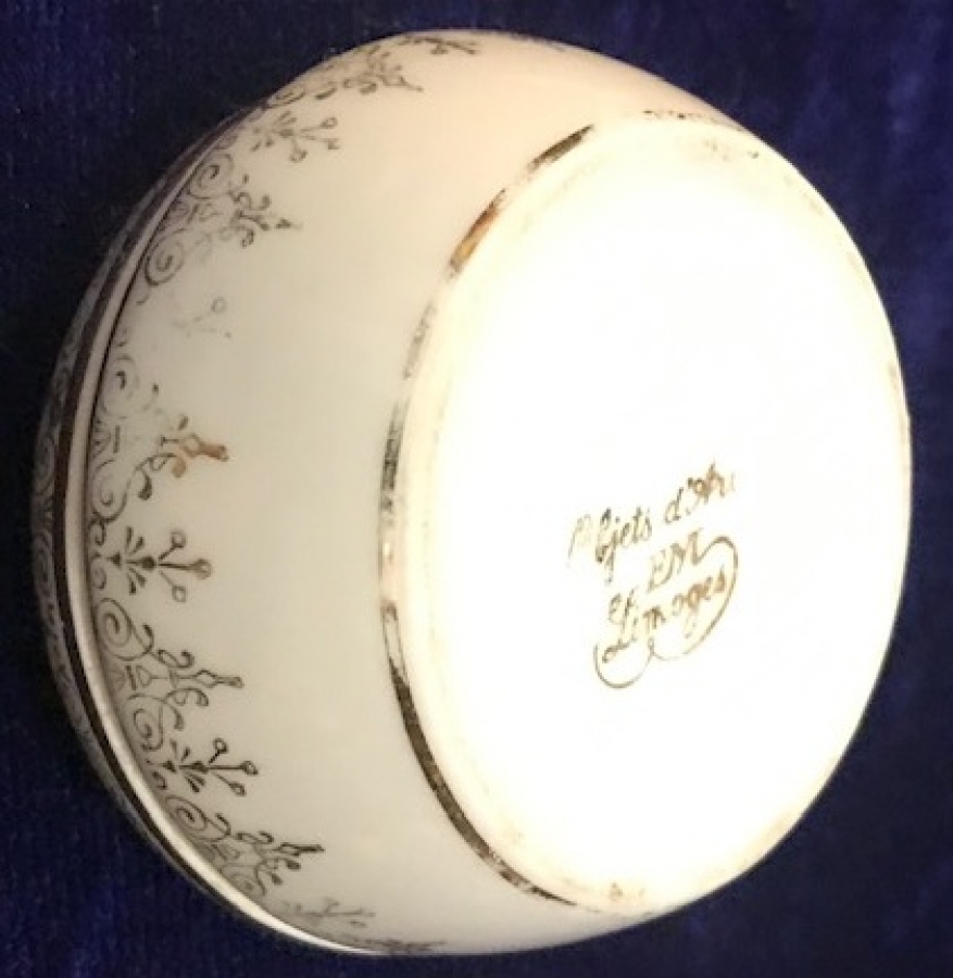 FIRANSIZ  KAPAKLI PORSELEN  LİMOGES MUCEVHER KABI