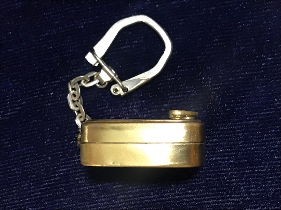 KURMALI MÜZİK KUTUSU LATERNA ANAHTARLIK