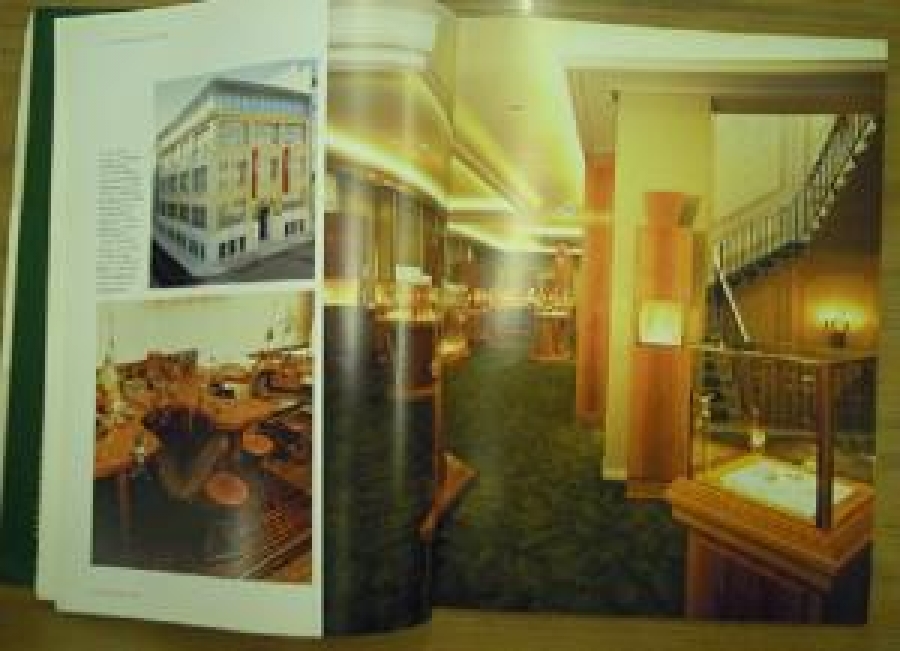 PATEK PHILIPPE THE INTERNATIONAL MAGAZINE KUŞE RENKLİ BASKI ULUSLARARASI DERGİ