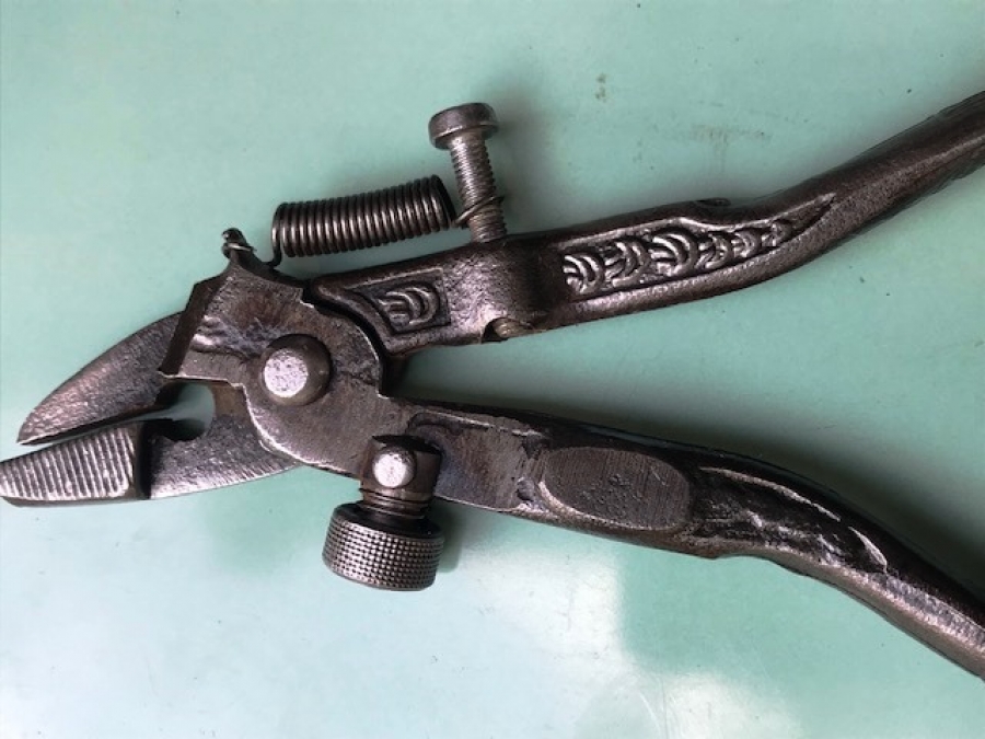 TESTERE AGZI SAG SOL YATIRMA  CAP PENSESİ