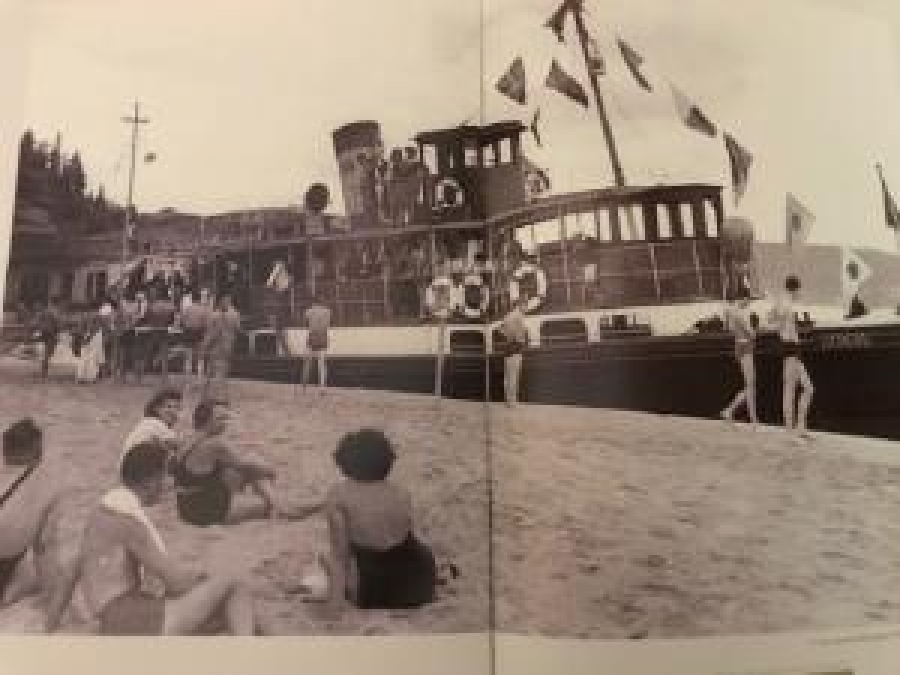  İSTANBUL'DA DENİZ ULAŞIMI BUHARLI VAPURLARDAN DENİZ OTOBÜSLERİNE VARLIK YAYINLARI 31 ARALIK 2009