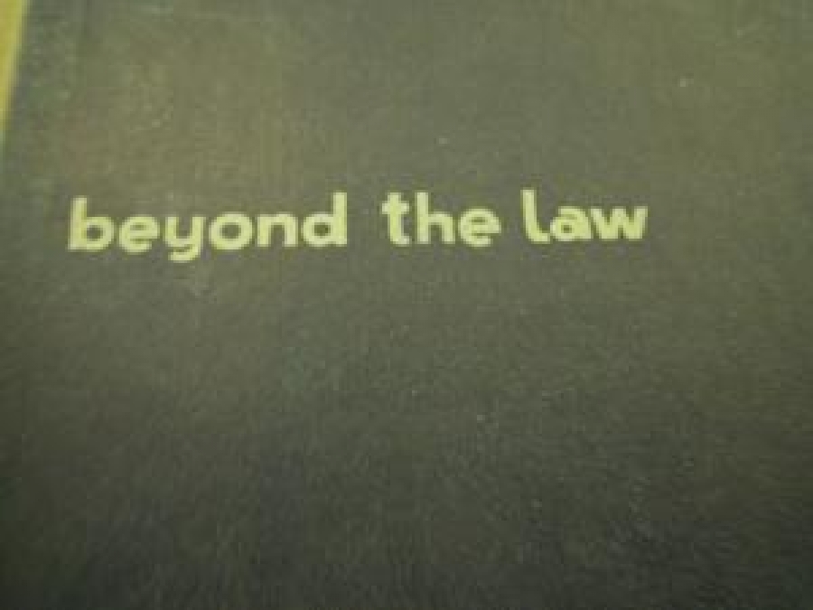 BEYOND THE LAW VİCTOR BAROUH KANUN ÖTESİ CİLTLİ 