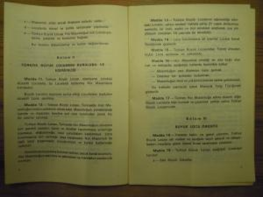 TÜRKİYE HÜR VE KABUL EDİLMİŞ MASONLARI BÜYÜK LOCASI ANAYASASI İSTANBUL 1970 